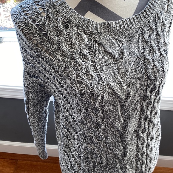 Express sweater - Picture 3 of 4